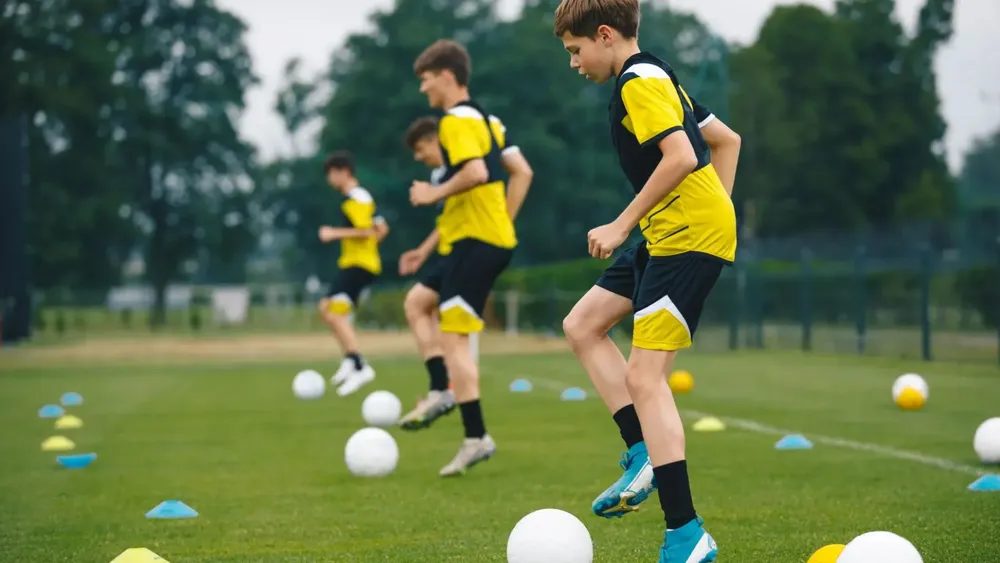 Modo Sport programa de perfeccionamiento para fútbol juvenil